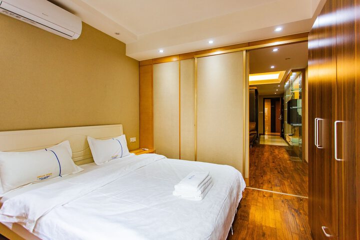 Room 3 of 31