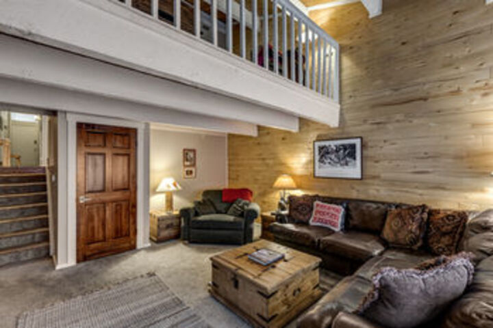 Image of Family Friendly Spacious Split Level Townhouse in Steamboat by RedAwning