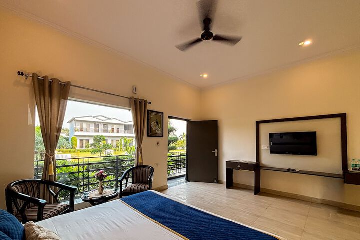 Room 9 of 47