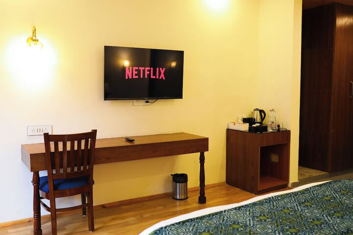 Room 4 of 71