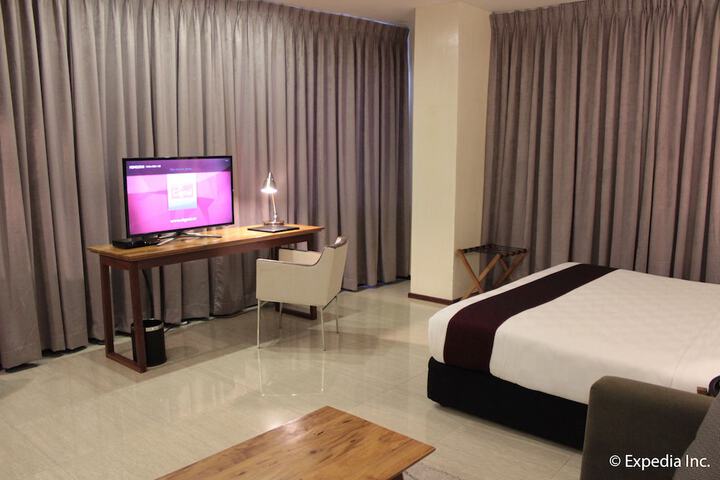 Room 27 of 110