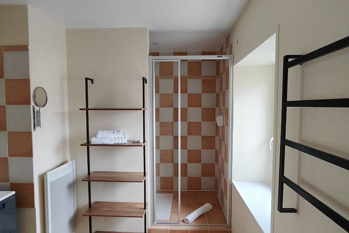 Room 41 of 64