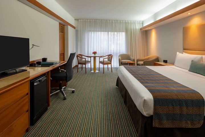 Room 28 of 125
