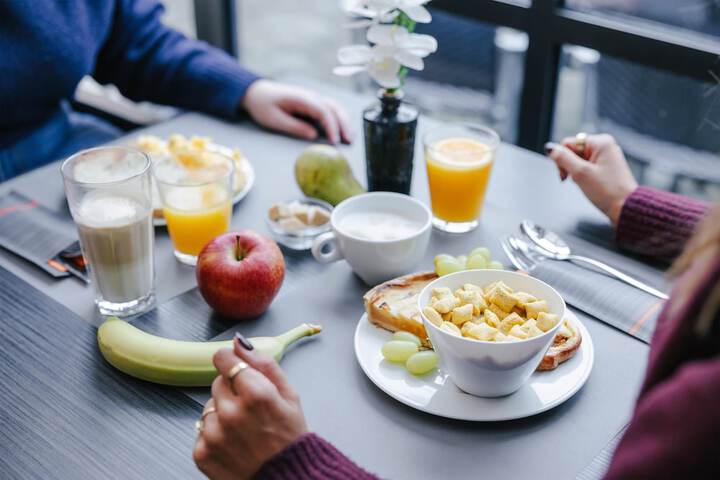 Breakfast/Coffee Service 99 of 136