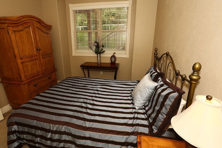 Room 2 of 44