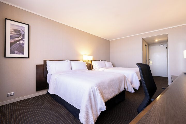 Room 16 of 72