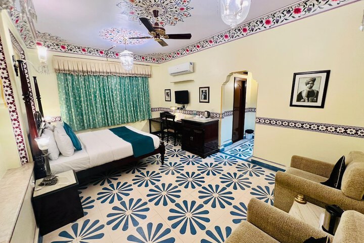 Room 82 of 126