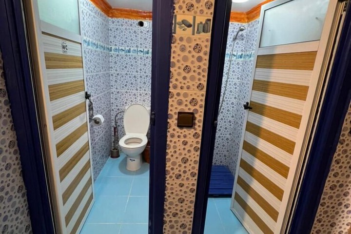 Room 45 of 71