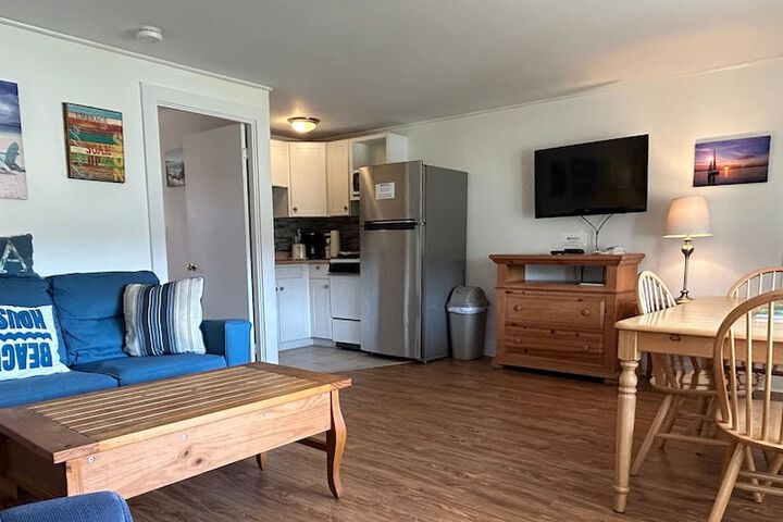 Room 26 of 212