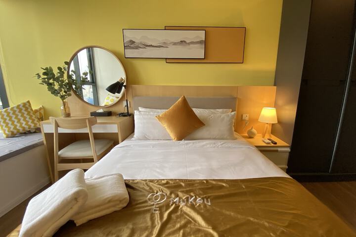 Room 10 of 73