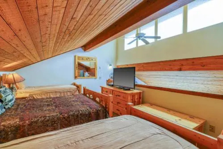 Room 3 of 12