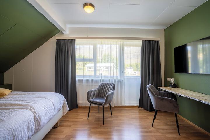 Room 34 of 123