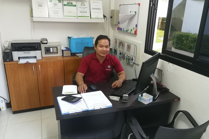 Concierge desk
