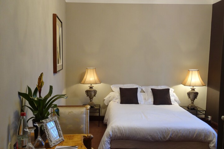 Room 9 of 35