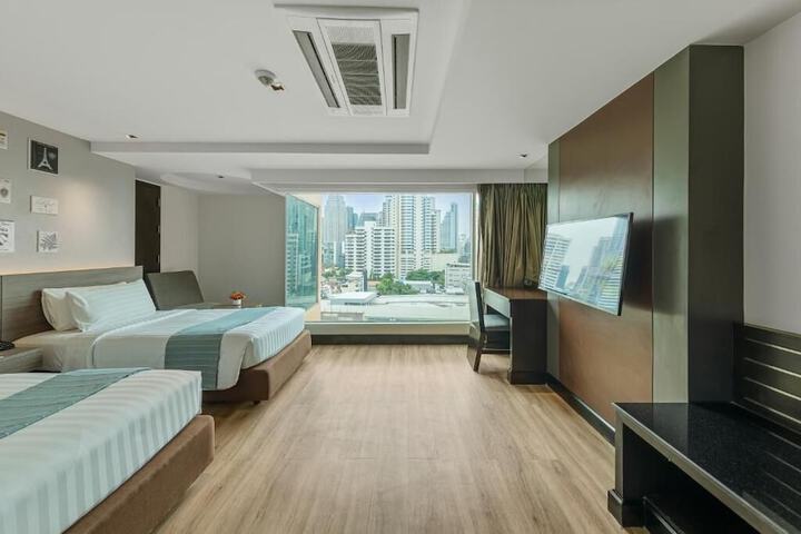 Room 14 of 60