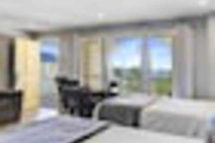 Room 17 of 150