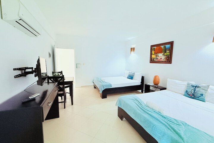 Room 72 of 213