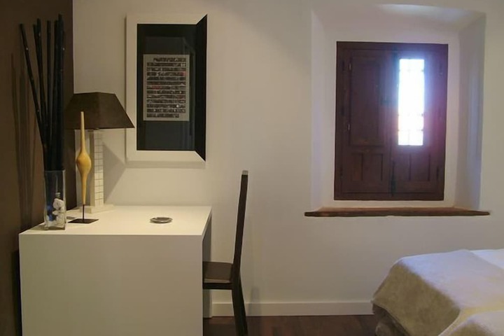Room 7 of 36