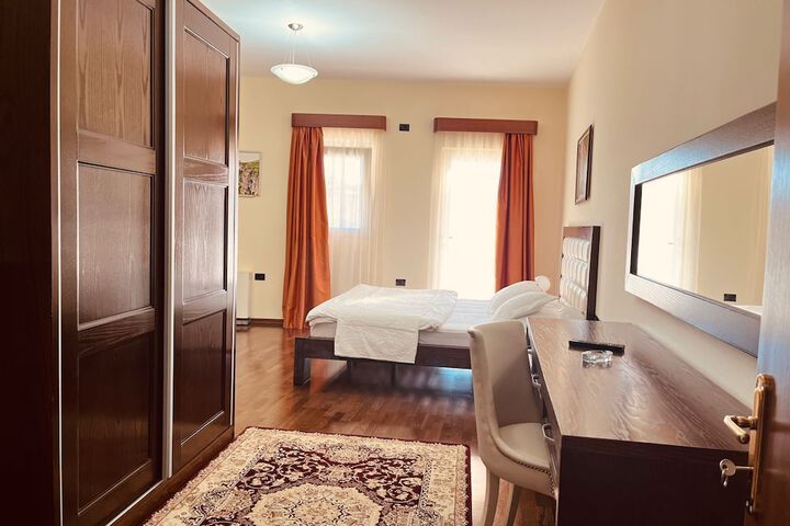 Room 14 of 57
