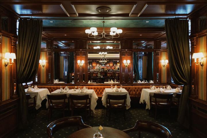 Dining 83 of 121