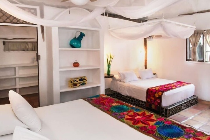 Room 53 of 133