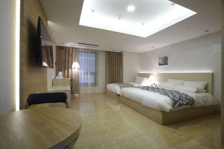 Room 59 of 78
