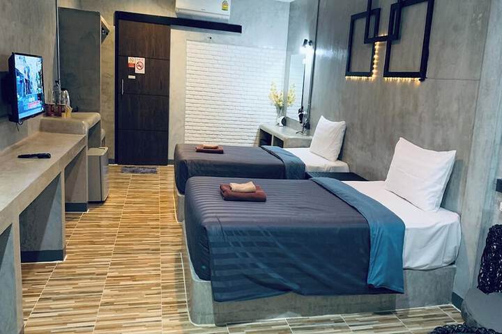 Room 60 of 95