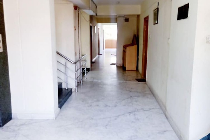 Ballroom/Hall 32 of 44