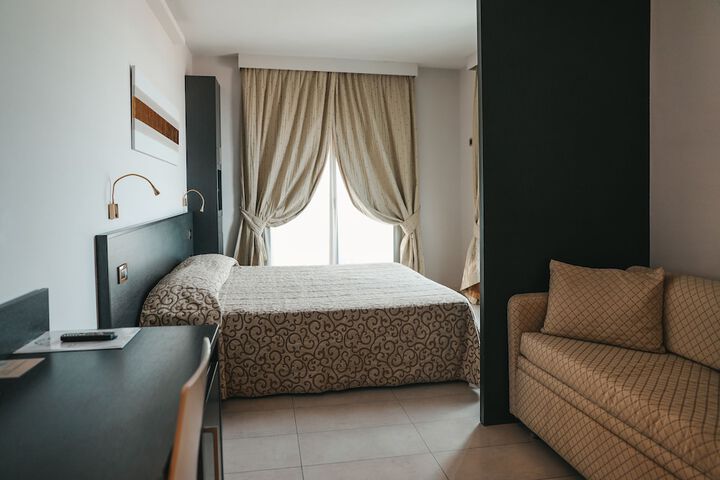 Room 10 of 53