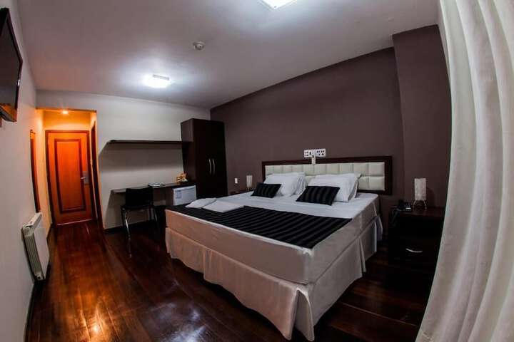 Room 13 of 68