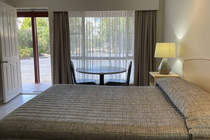 Room 6 of 51