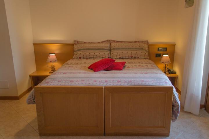 Room 21 of 65