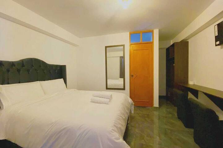 Room 8 of 15