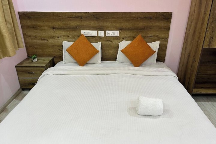 Room 7 of 38