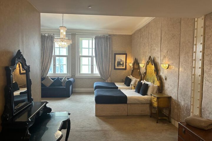 Room 92 of 171