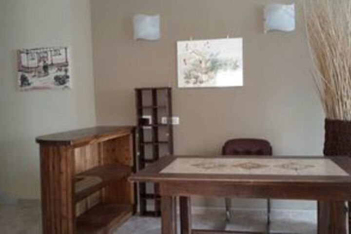 Room 16 of 38
