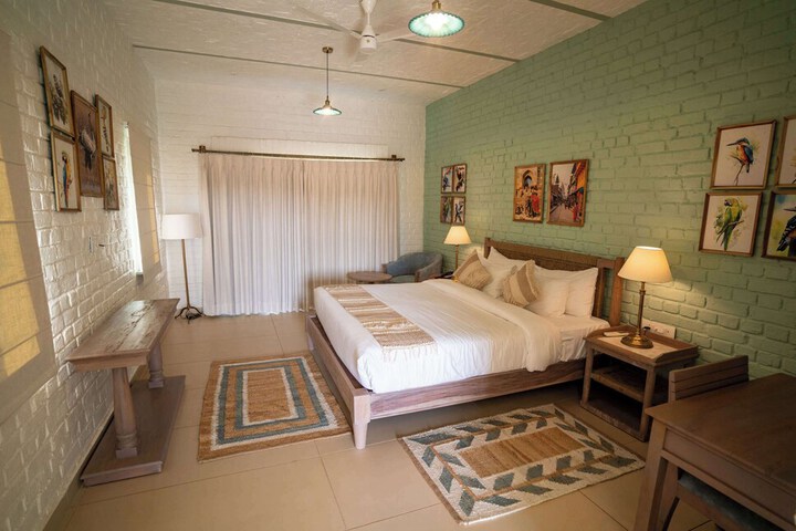 Room 5 of 30