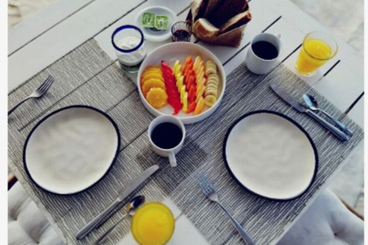 Breakfast/Coffee Service 21 of 24