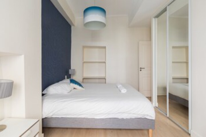 Room 13 of 21