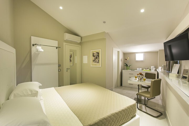 Room 11 of 59