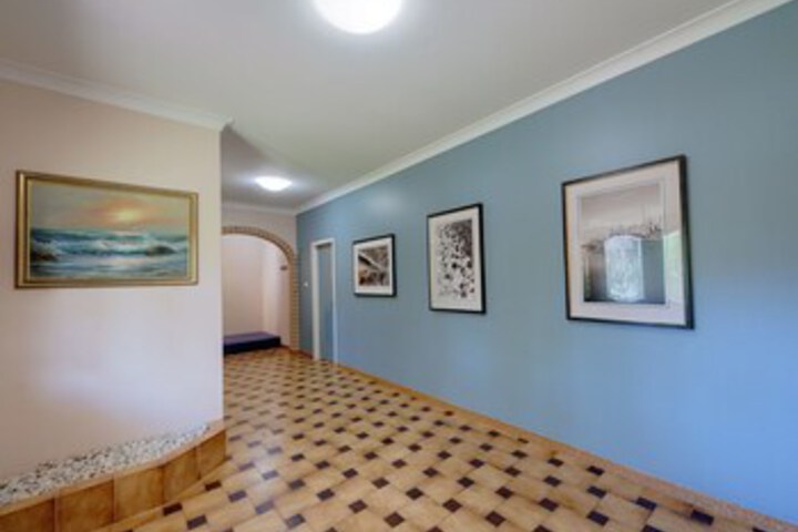 Room 11 of 15