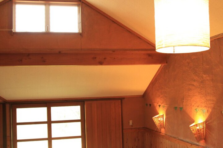 Room 8 of 42