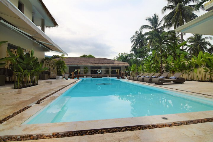 Pool 79 of 112