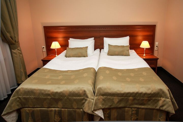 Room 20 of 39