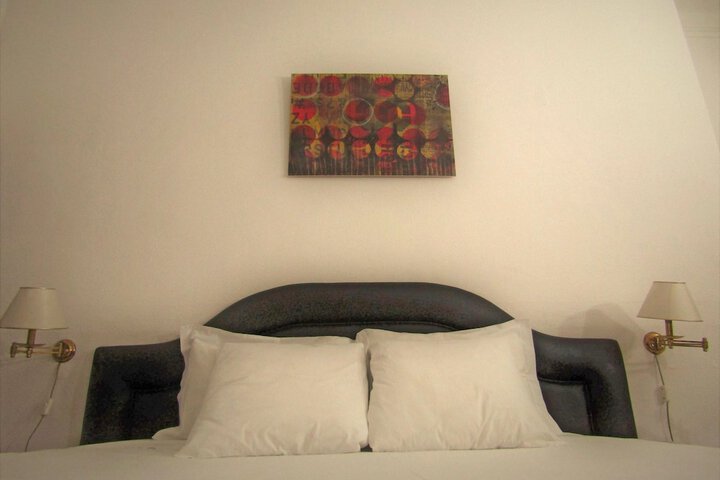 Room 35 of 65