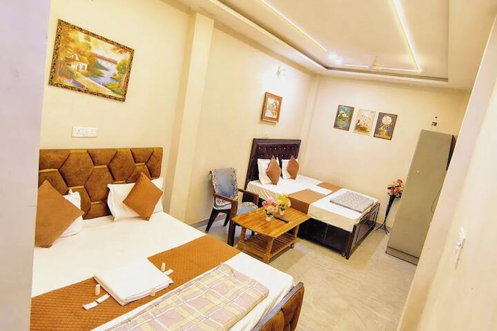 Luxury Hotel River Miles Inn Varanasi