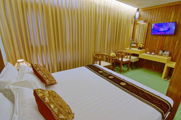 Room 5 of 67