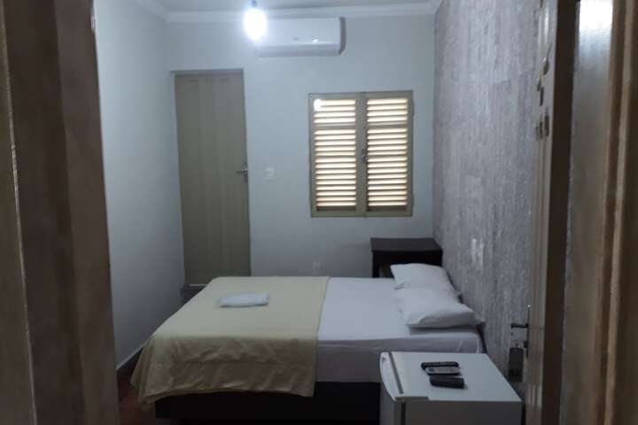 Room 19 of 98