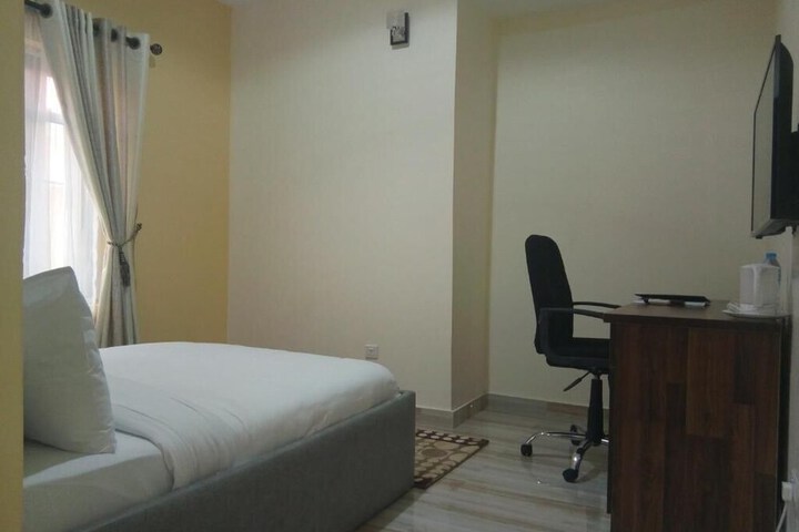 Room 19 of 32