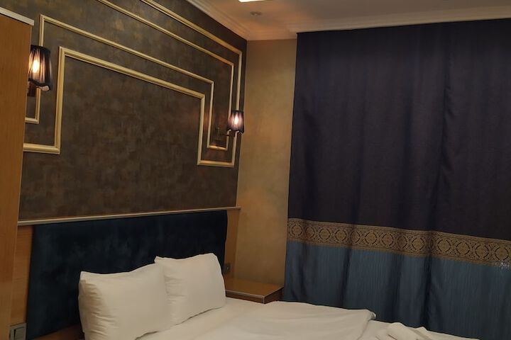 Room 22 of 111